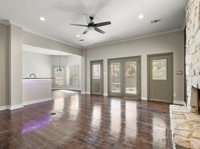 Foto del edificio - 18731 Thorntree Ln