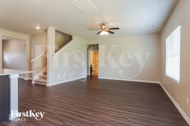 Foto del edificio - 12572 Downing Dr