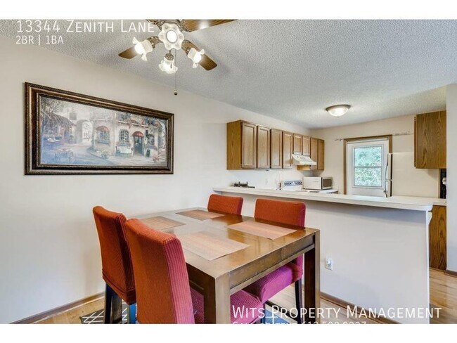 Building Photo - Fantastic 2 Bedroom, 1 Bathroom Townhouse