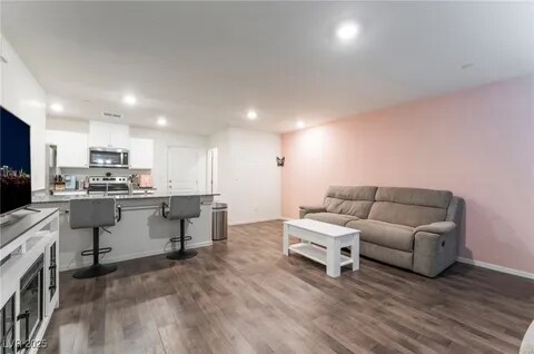 Foto del edificio - 1145 Meadow Sparrow Pl