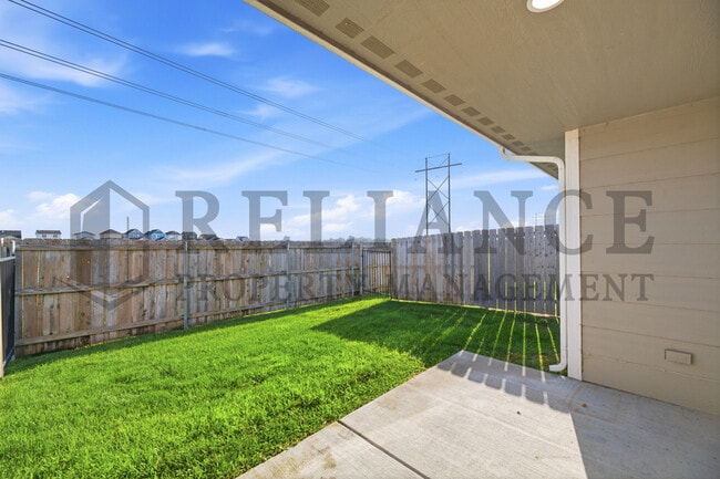 Foto del edificio - 12052 W 33rd St N