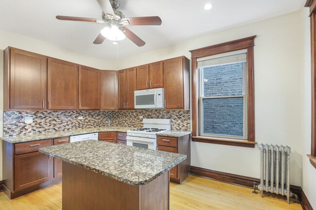 Building Photo - 3112 N Davlin Ct