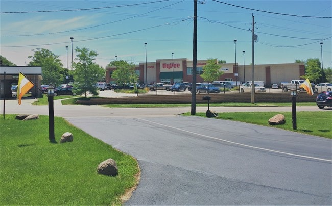 Brookside Apts 3220 W 4th St Wloo - Brookside Apartments