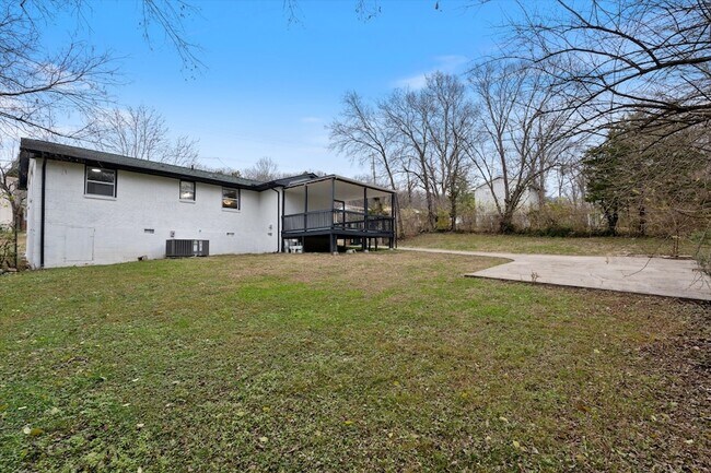 Foto del edificio - 2589 Bethwood Dr