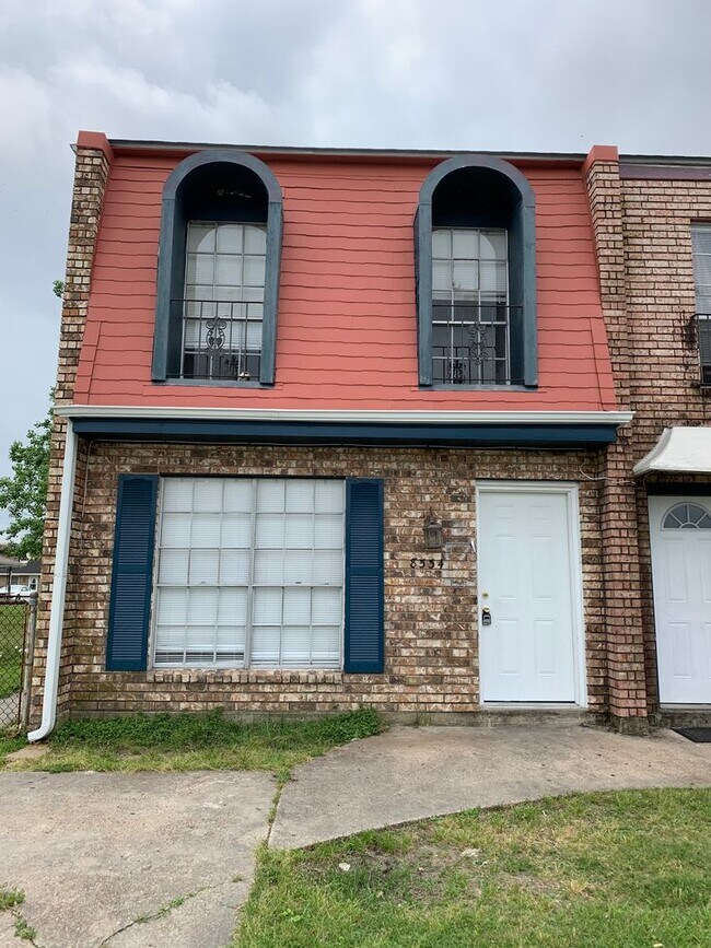 Foto del edificio - 8532 Deerfield Dr