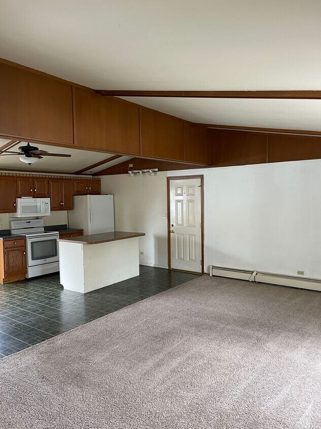 315 Julie Ct, Waterloo, IA 50702 House Rental in Waterloo, IA