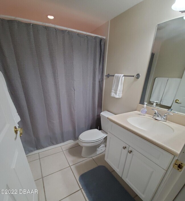 Foto del edificio - 4670 Links Village Dr