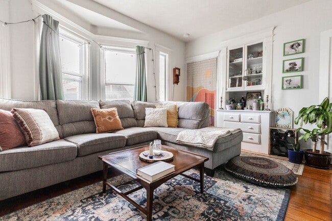 Building Photo - NO FEE!   BRIGHTON 3 BED WITH NO BROKER FEE AVAILABLE FOR A JULY 1ST MOVE-IN