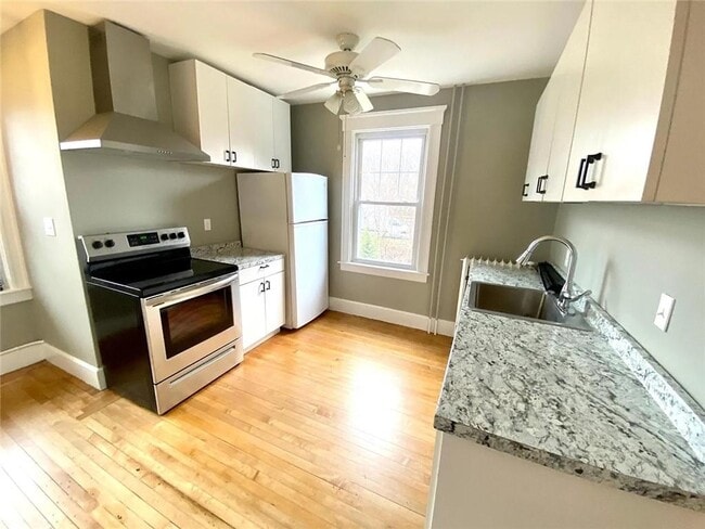 Foto del edificio - 31 Bayside Ave