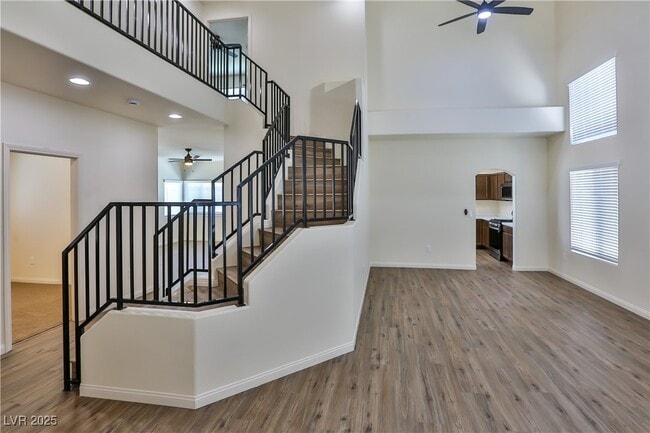 Building Photo - 902 Cavaison Ave