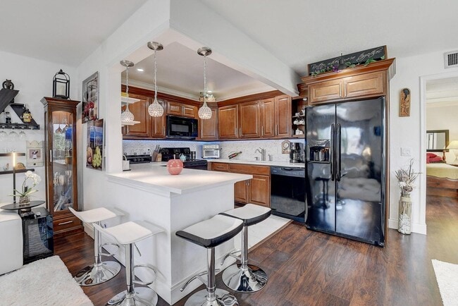 Building Photo - 123 Saxony Ln