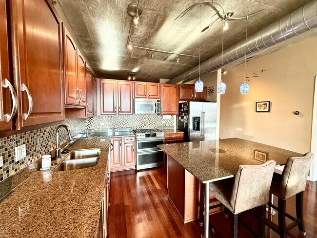 Foto del edificio - 125 E 13th St