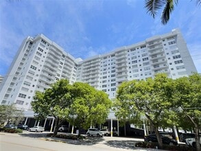 Building Photo - 137 Golden Isles Dr