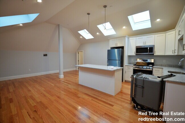 Photo - 18 Murdock St Apartment