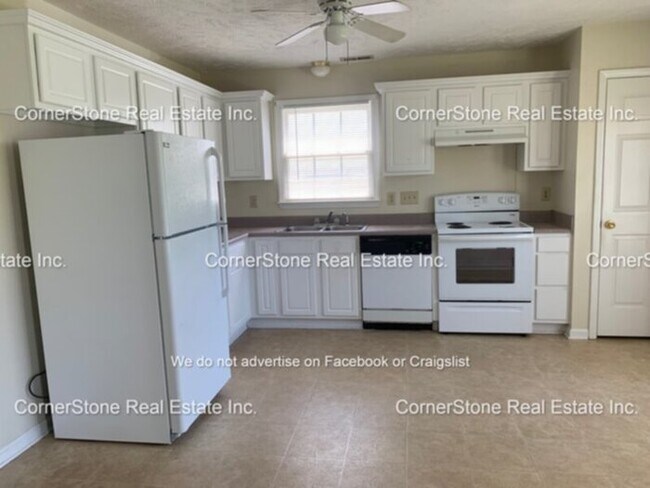 Foto del edificio - 6329 Foxlake Dr
