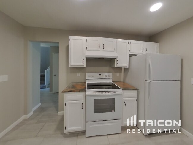 Foto del edificio - 1151 W Romaine Cir
