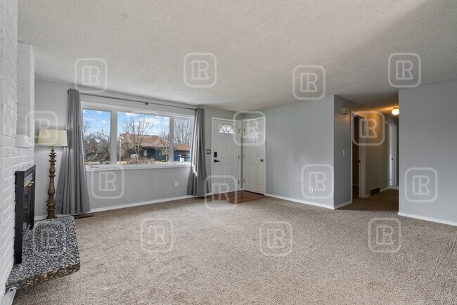 Foto del edificio - 1315 S Virginia Rd