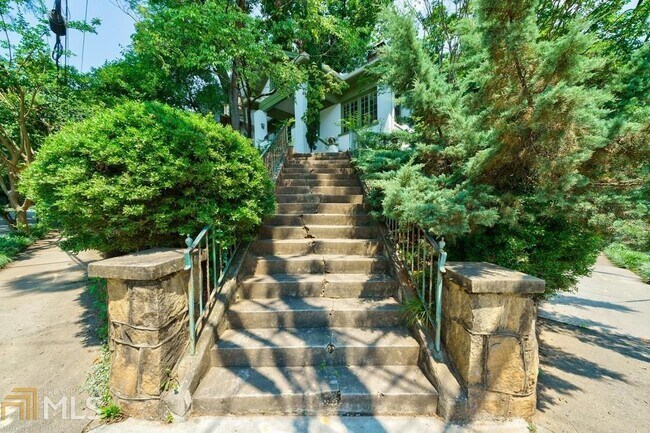 Foto del edificio - 432 8th St NE