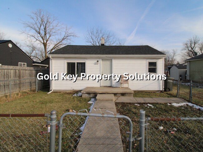 Foto del edificio - MUNCIE All-Electric 2 BR 1 BA House with Fenced Yard (NO SECTION 8)