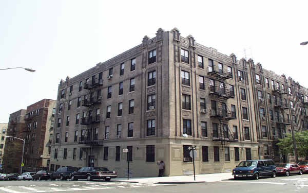 Foto del edificio - 200 E 166th St