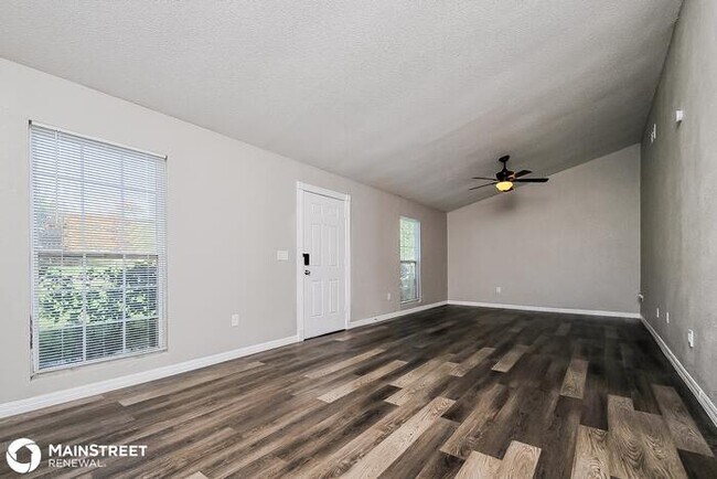 Foto del edificio - 5918 Crews Lake Rd, Lakeland, FL 33812