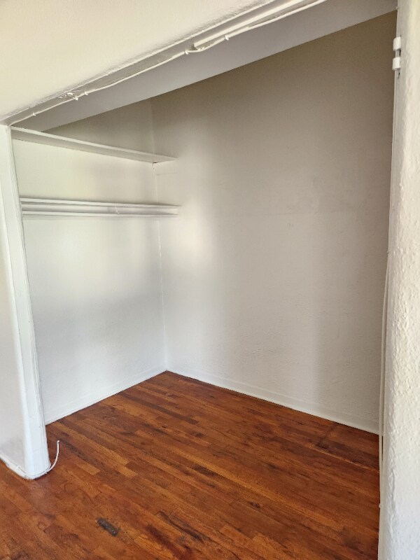 Building Photo - 1845 N Gramercy Pl