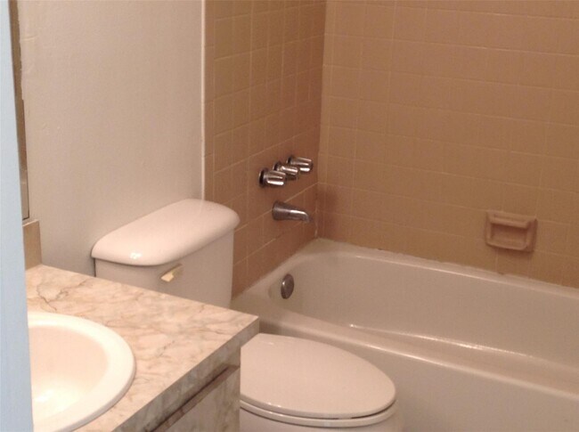 Foto del edificio - 10815 NW 45th St