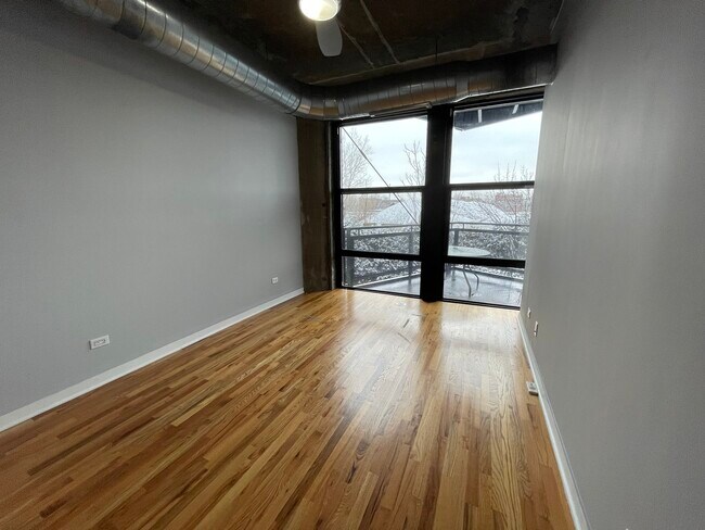 Foto del edificio - 1001 W 15th St