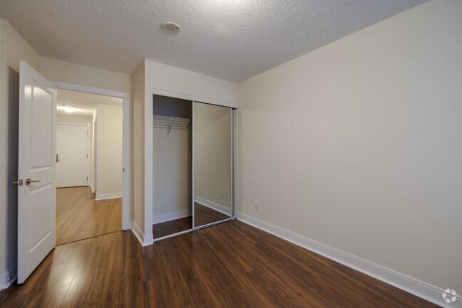 2BR, 2BA + Den - 888 SF - 105 Harrison Garden