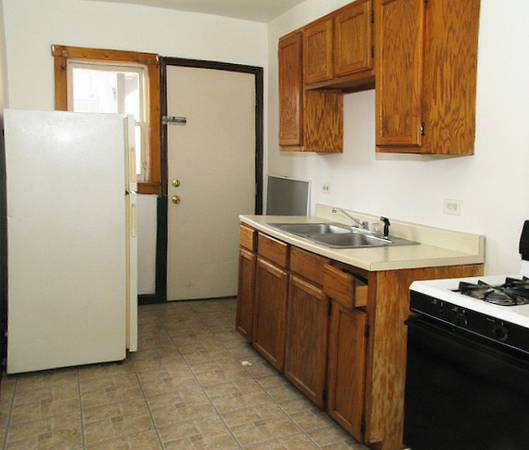 Building Photo - 816 2nd Ave
