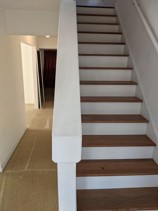 Foto del edificio - 1031 Galt Street, Norfolk- Available now