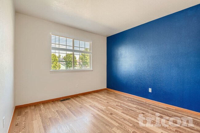 Foto del edificio - 5694 S Quemoy Ct