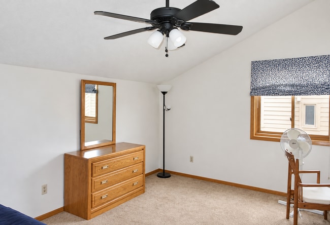 Building Photo - 2873 Springdale Ln