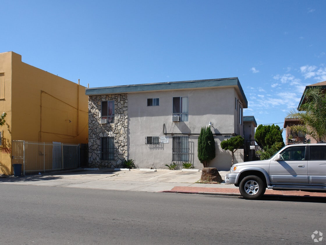 Building Photo - 4022 Chamoune Ave