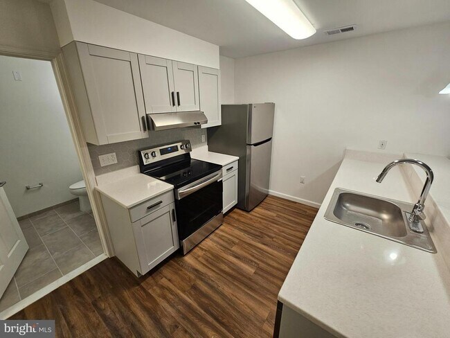 Foto del edificio - 200 Hamilton Ave