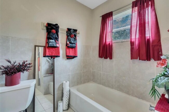 Foto del edificio - 3328 Coleman Pl