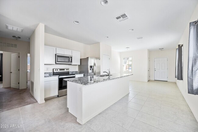 Foto del edificio - 2430 E Alonso Dr