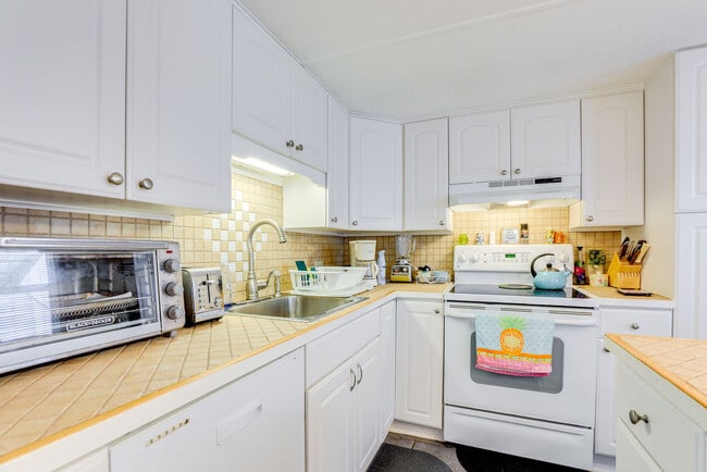 Foto del edificio - 670 N Green Cir