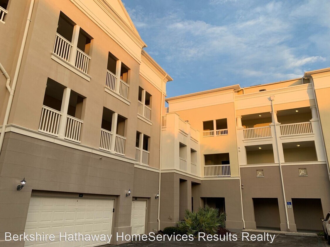 Foto principal - 2 br, 2 bath House - 572 Water St