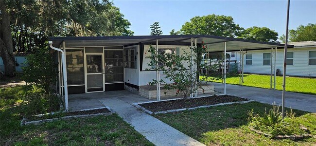 Foto del edificio - 4641 Orange Blossom Dr