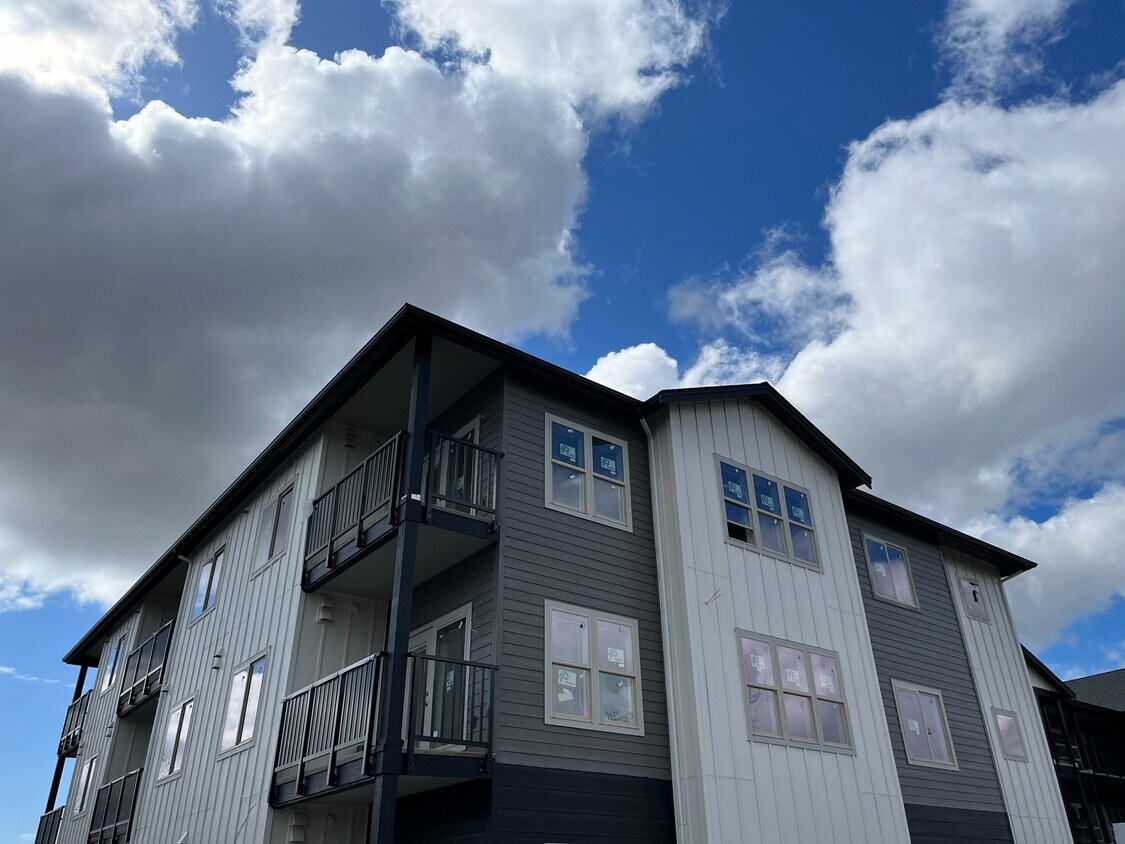 Alder Creek Apartments in Ferndale, WA