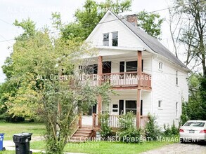 Building Photo - 9801 Raymond Ave