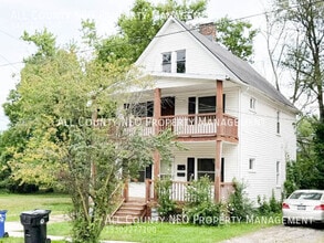Building Photo - 9801 Raymond Ave