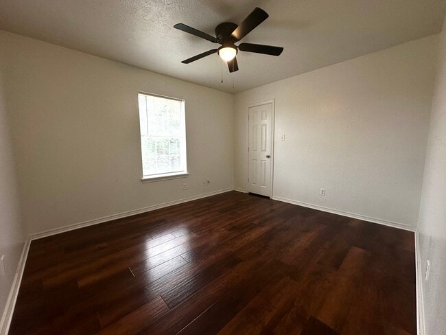 Building Photo - 4 Pinto Cir