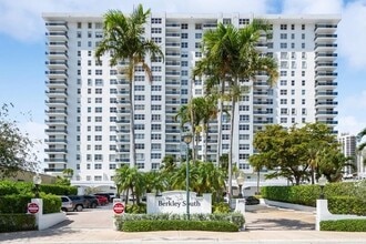Building Photo - 3015 N Ocean Blvd