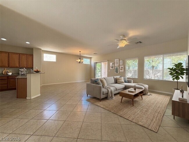 Foto del edificio - 2240 Shadow Canyon Dr