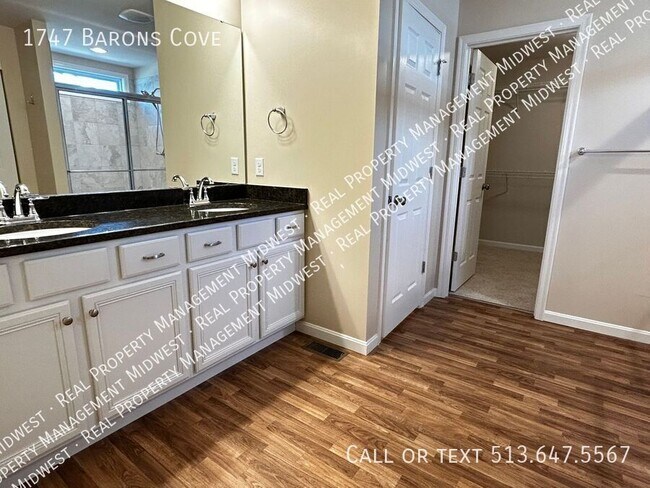 Foto del edificio - 1747 Barons Cv