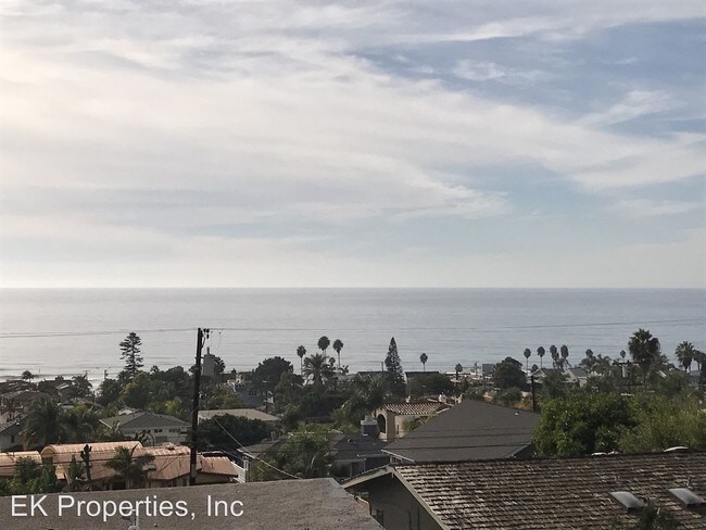 Building Photo - 2425 Oxford Ave