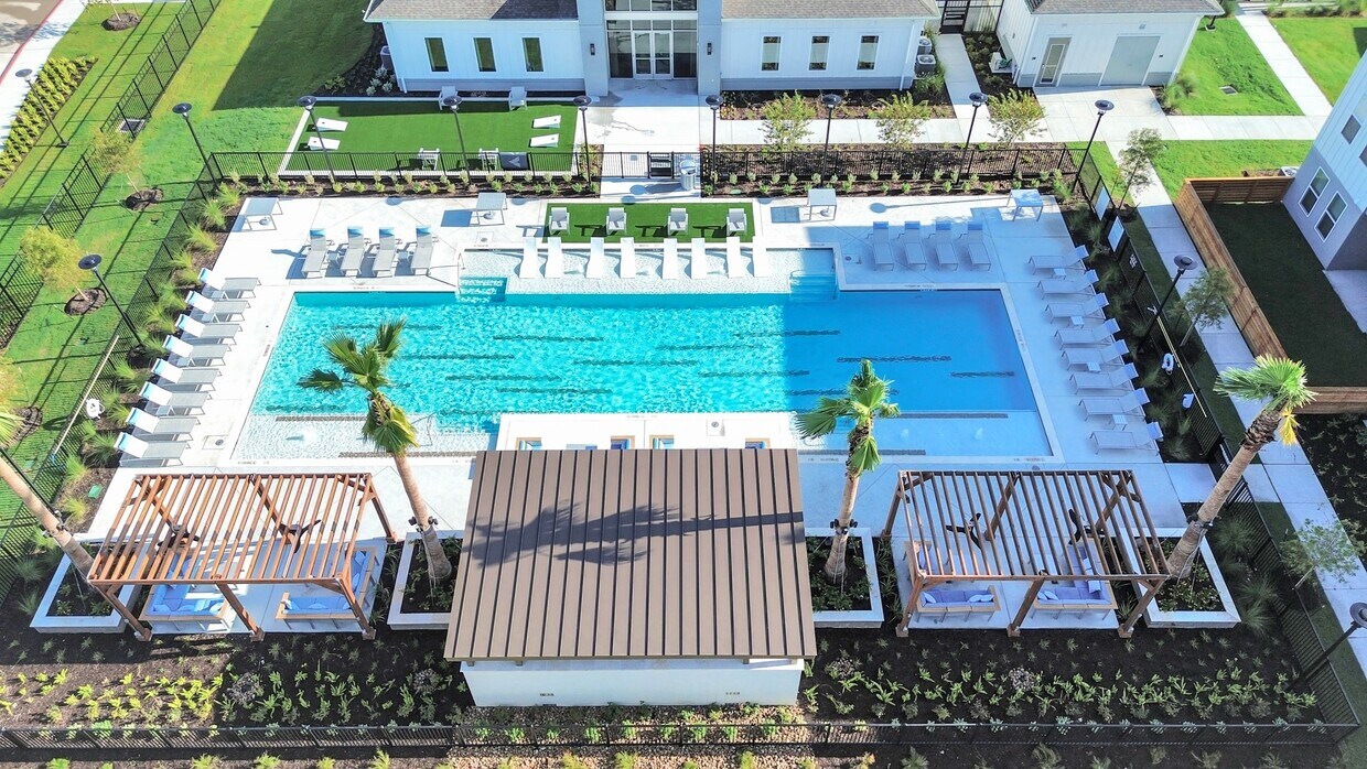 Foto principal - 2020 Grandway Dr