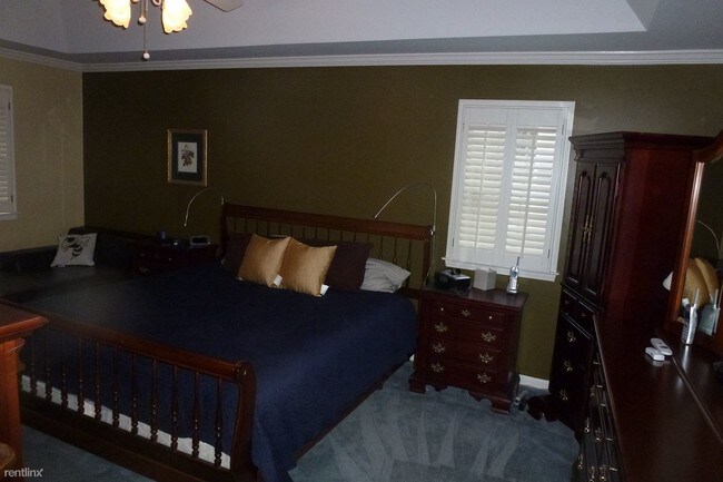 Foto del edificio - 155 Seville Chase NW